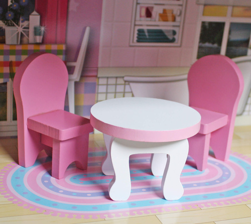 Das Puppenhaus aus Holz