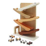 Holzbahn - Rutsche für Autos