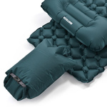 Selbstaufblasbare Matte Meteor 2in1 (Pumpe + Drybag) in der Farbe "Meeresblau" mit den Maßen 190×56×5,5 cm.