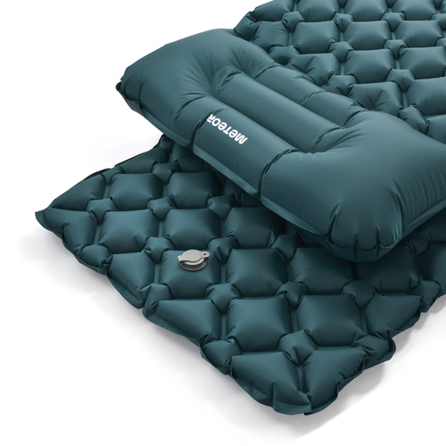 Selbstaufblasbare Matte Meteor 2in1 (Pumpe + Drybag) in der Farbe "Meeresblau" mit den Maßen 190×56×5,5 cm.